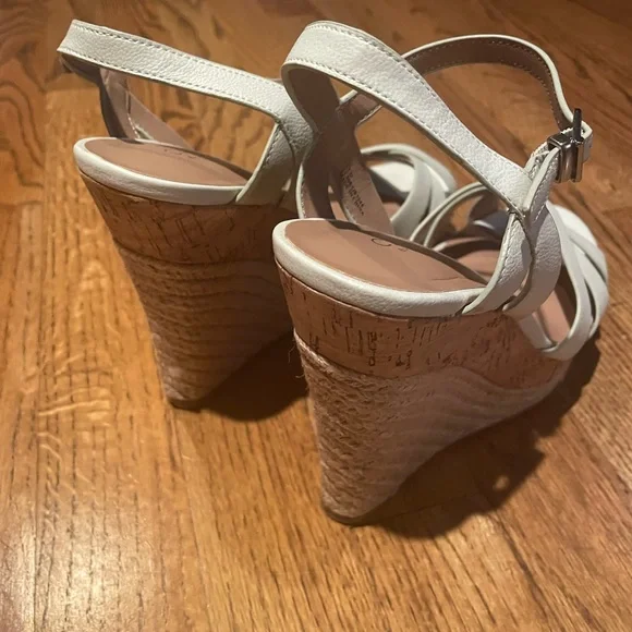 White Cork Wedges - Picture 3 of 5